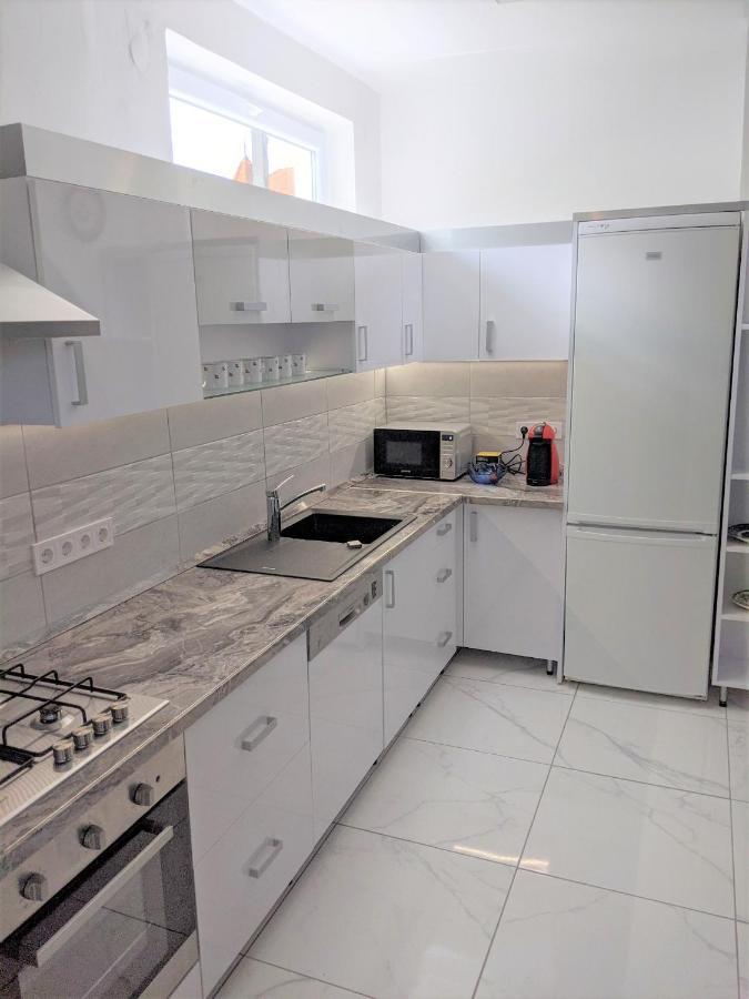 Marica Apartman Балатонфенивес Екстериор снимка